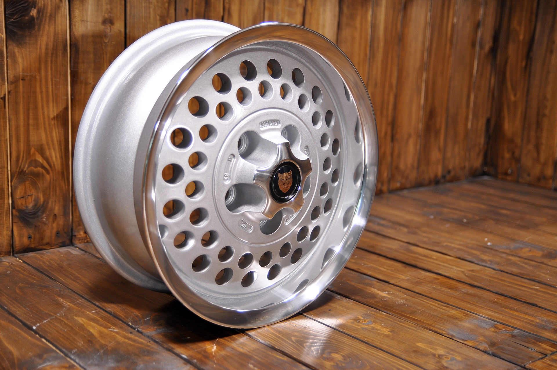 Jaguar Pepperpot Wheels Original Alloys From Uk 15 Inch Xj Xj12 Xjs